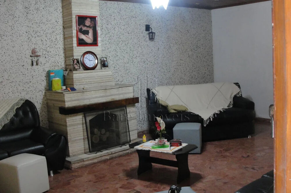Sobrado à venda com 4 quartos, 313m² - Foto 1