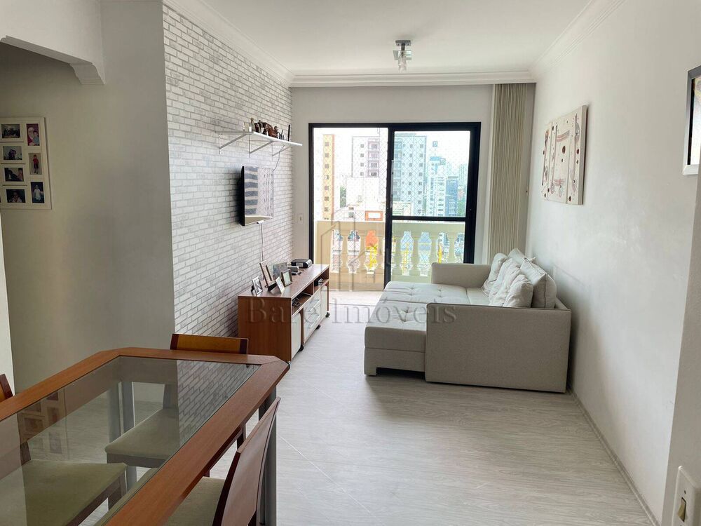 Apartamento à venda com 2 quartos, 70m² - Foto 1