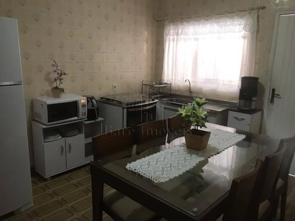Casa, 3 quartos, 209 m² - Foto 3