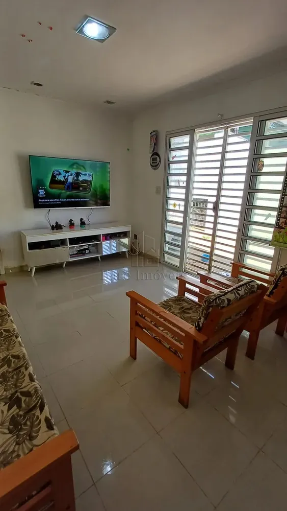 Casa, 1 quarto, 240 m² - Foto 3