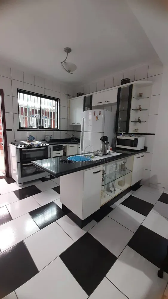 Sobrado, 3 quartos, 244 m² - Foto 13