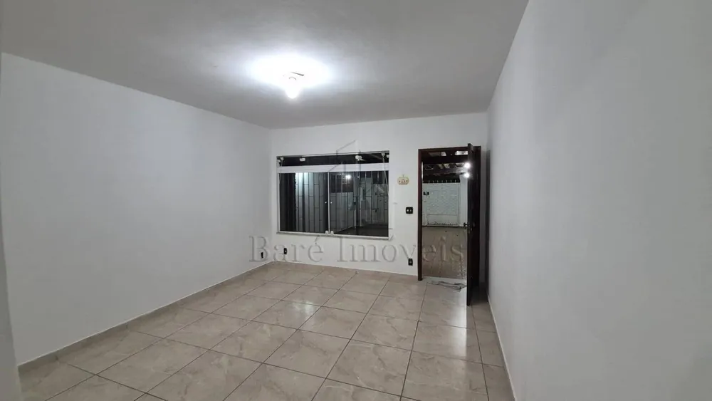 Casa, 3 quartos, 201 m² - Foto 2