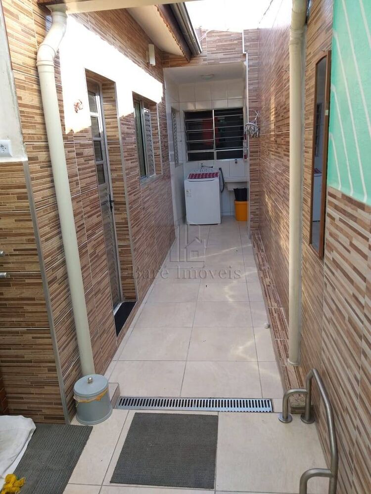 Casa à venda com 2 quartos, 110m² - Foto 4