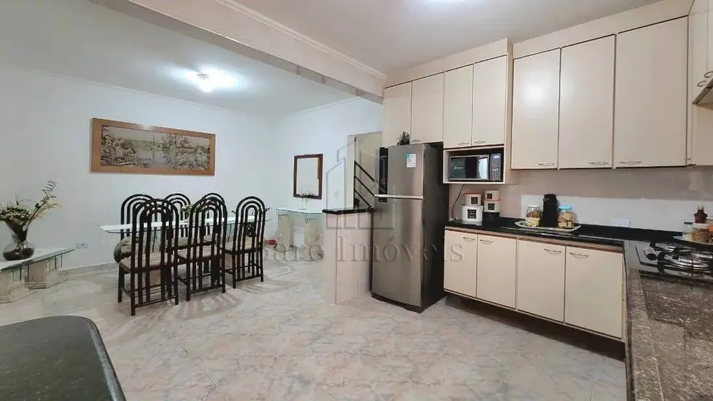 Sobrado, 3 quartos, 245 m² - Foto 2