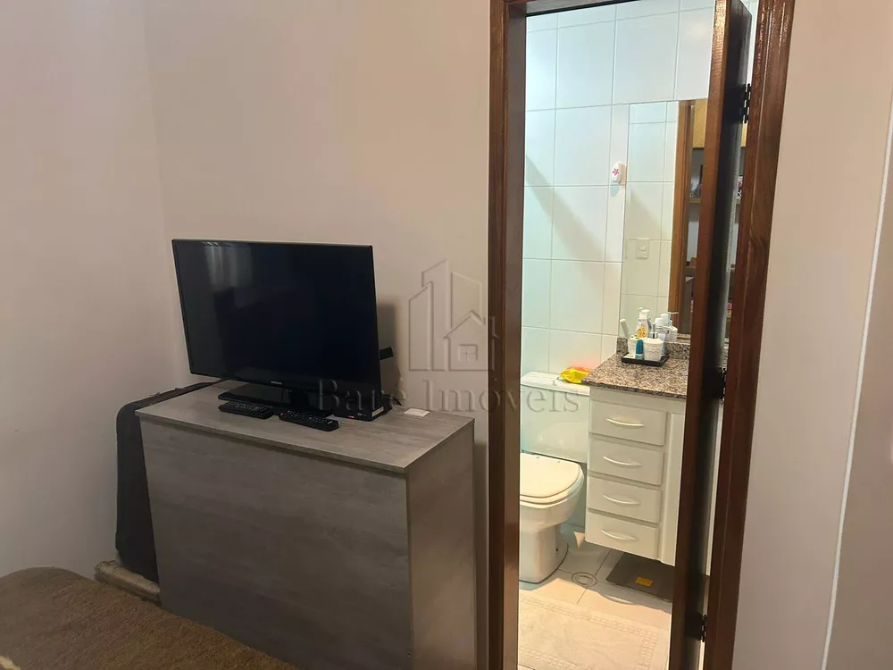 Apartamento à venda com 2 quartos, 67m² - Foto 3