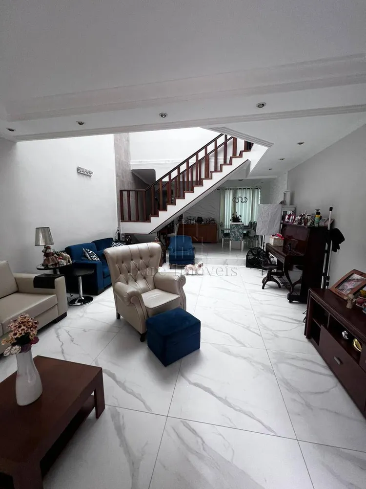 Casa, 3 quartos, 180 m² - Foto 2