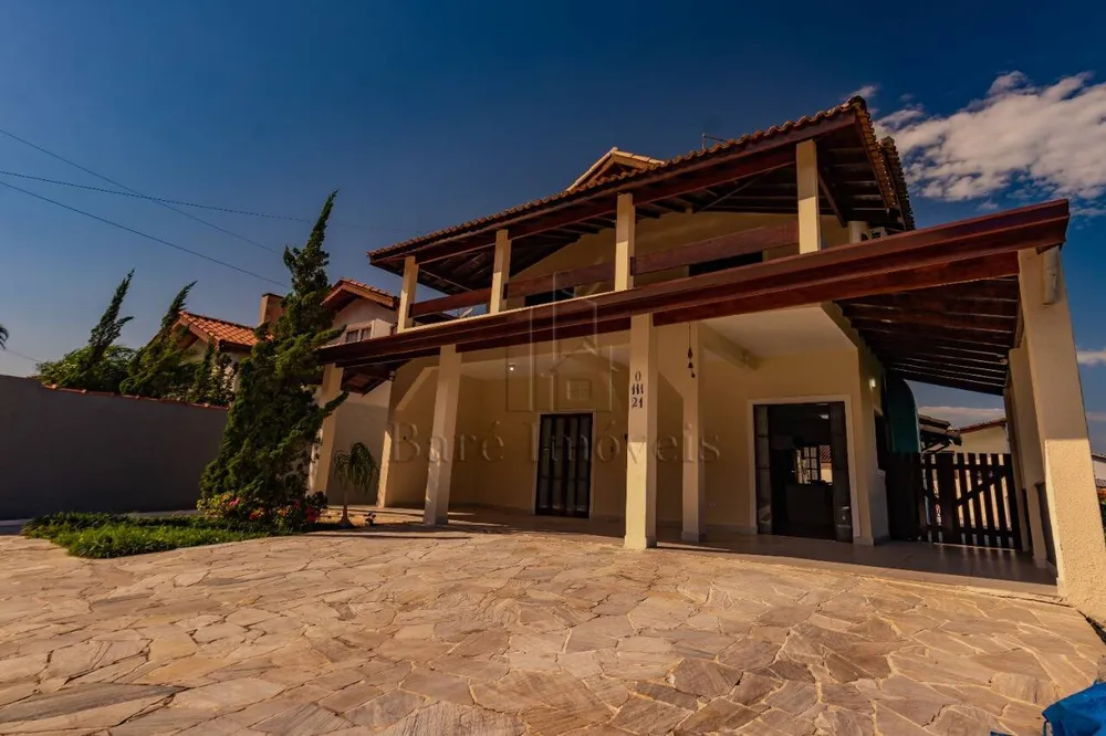 Casa, 5 quartos, 331 m² - Foto 2