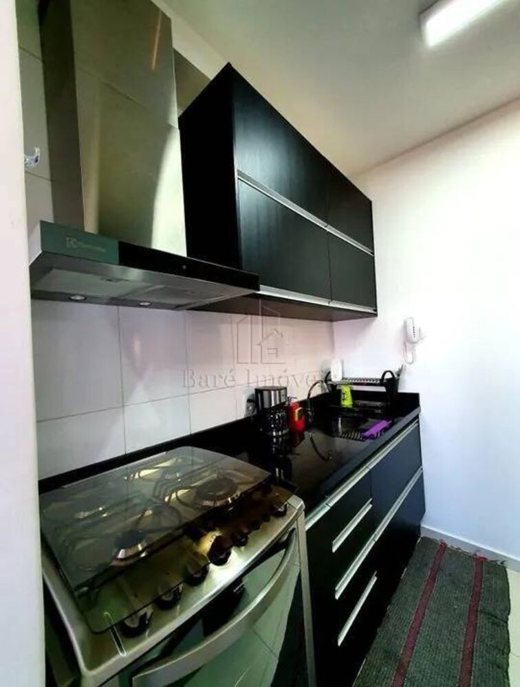 Apartamento à venda com 2 quartos, 64m² - Foto 3