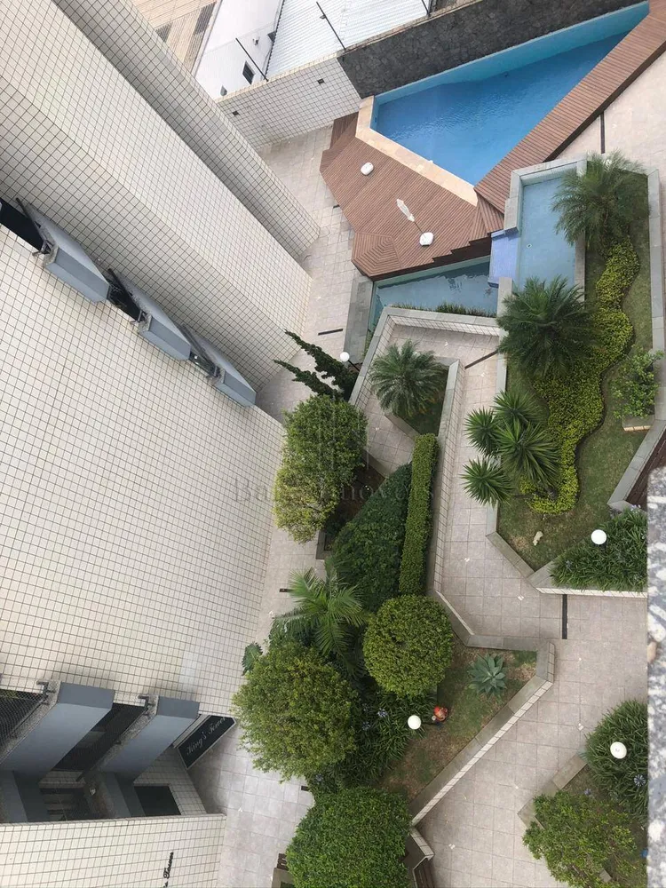 Apartamento, 3 quartos, 140 m² - Foto 1