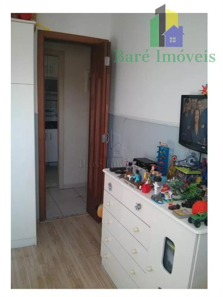 Apartamento à venda com 2 quartos, 60m² - Foto 2