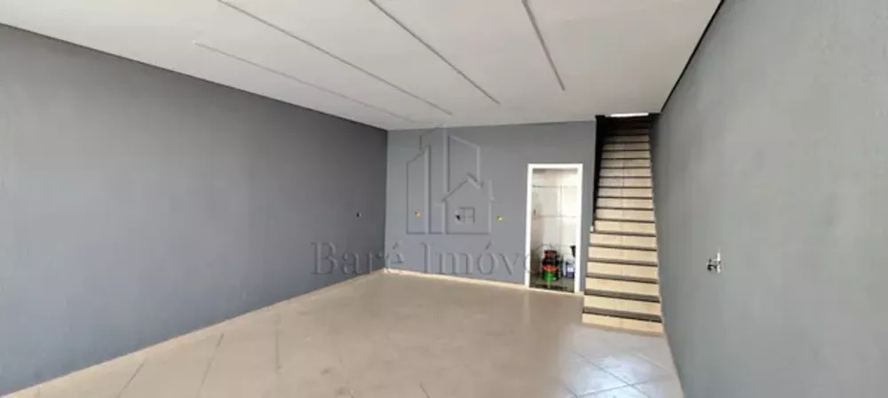 Sobrado à venda com 3 quartos, 160m² - Foto 1