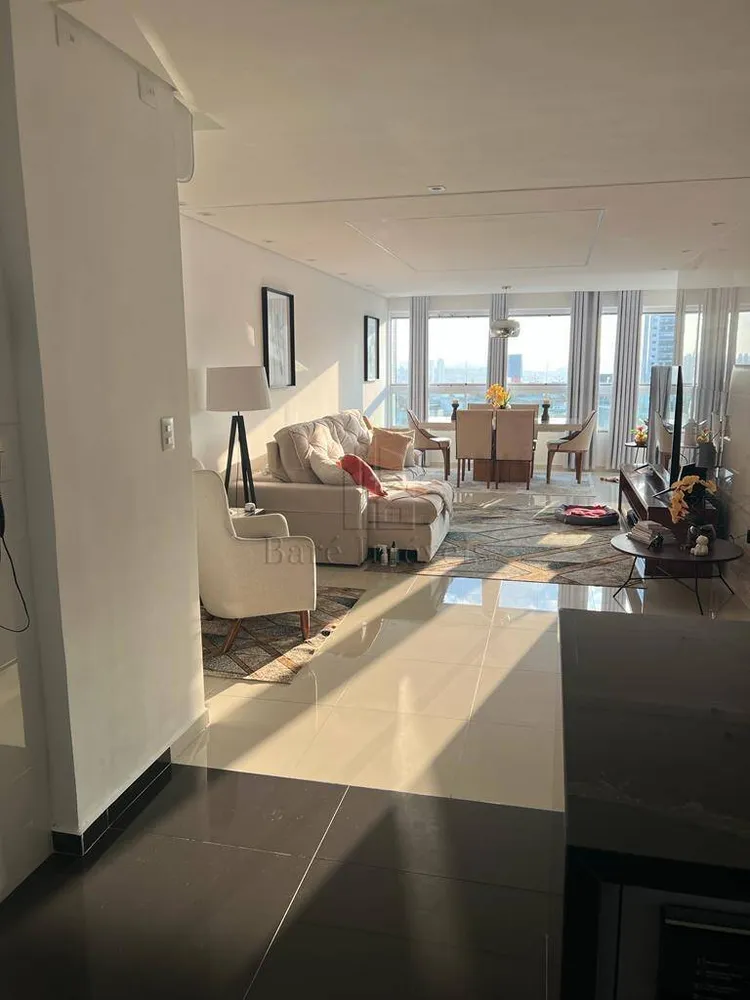 Apartamento, 3 quartos, 150 m² - Foto 2