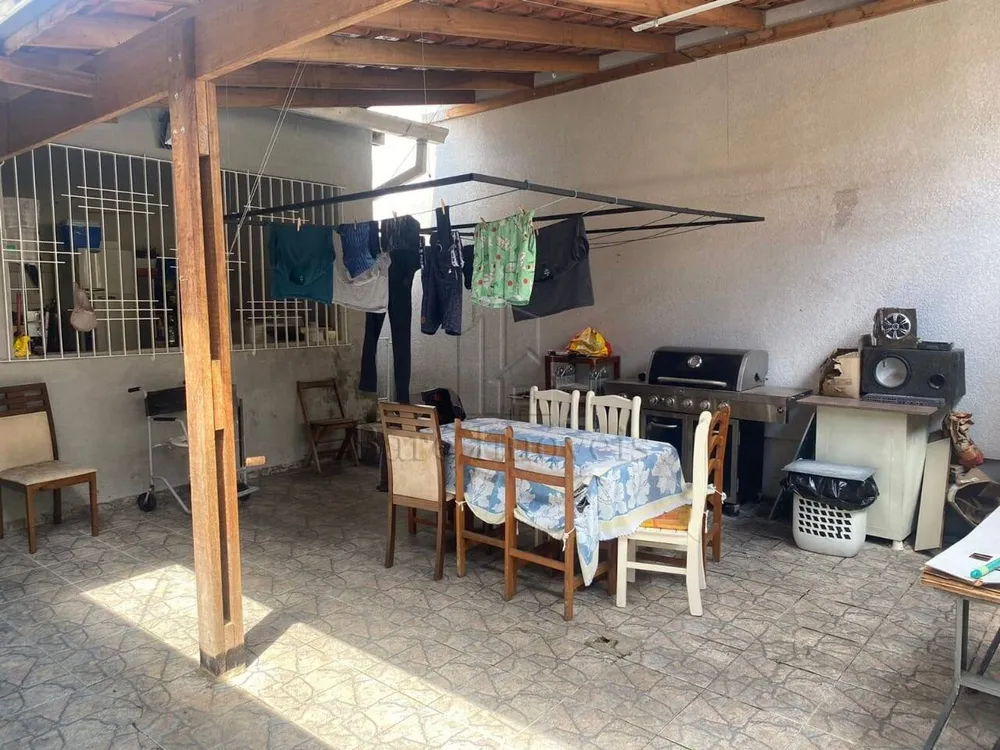Casa, 2 quartos, 244 m² - Foto 1