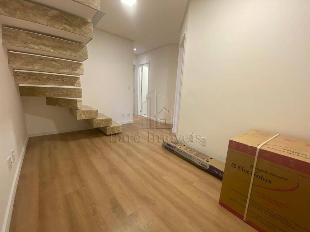 Cobertura à venda com 3 quartos, 110m² - Foto 1