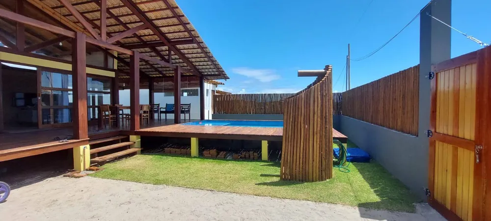 Casa, 3 quartos, 209 m² - Foto 2