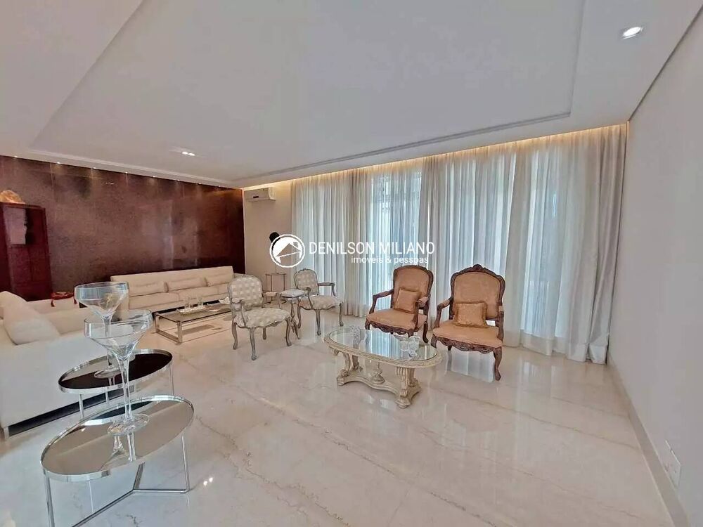 Casa à venda com 6 quartos, 778m² - Foto 1