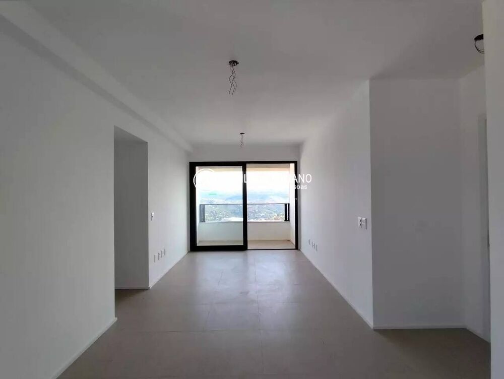 Apartamento à venda com 4 quartos, 73m² - Foto 2