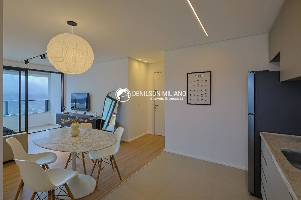 Apartamento para alugar com 2 quartos, 73m² - Foto 4