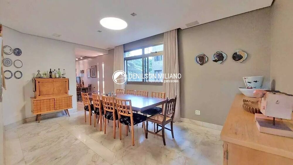 Apartamento à venda com 4 quartos, 250m² - Foto 2