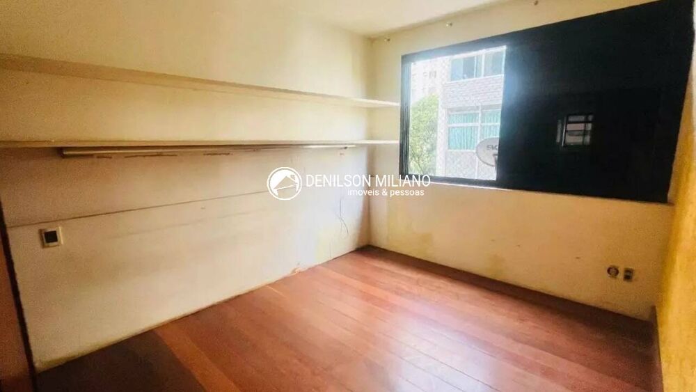 Apartamento à venda com 4 quartos, 290m² - Foto 2