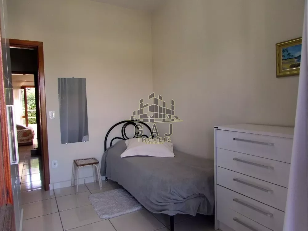 Casa à venda com 4 quartos, 200m² - Foto 9