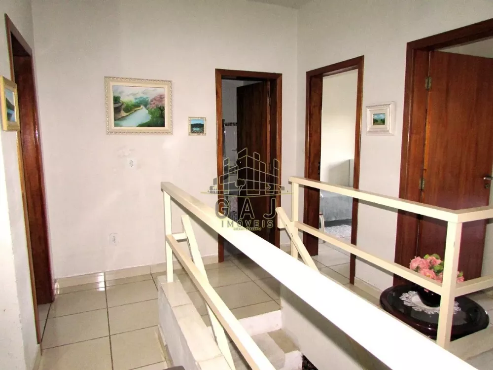 Casa à venda com 4 quartos, 200m² - Foto 6