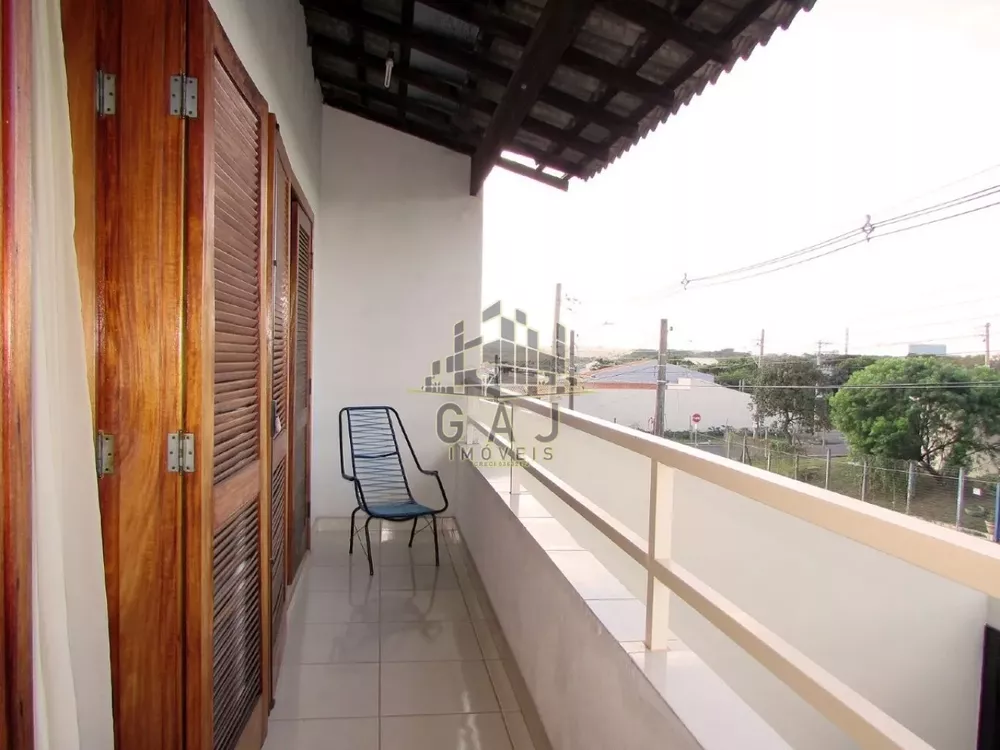 Casa à venda com 4 quartos, 200m² - Foto 10