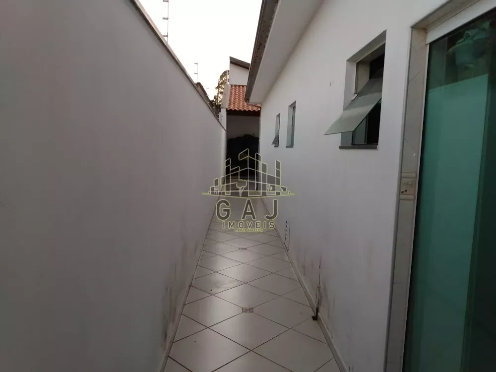 Casa, 3 quartos, 191 m² - Foto 1