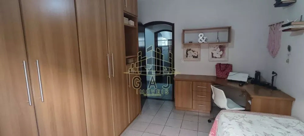 Casa, 4 quartos, 216 m² - Foto 9