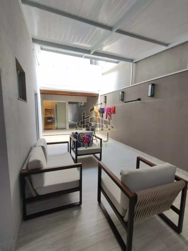 Casa, 3 quartos, 192 m² - Foto 2