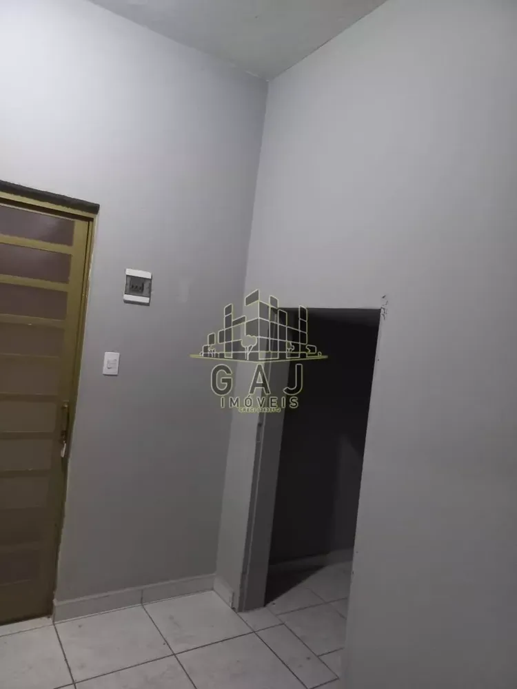 Casa, 1 quarto, 258 m² - Foto 4