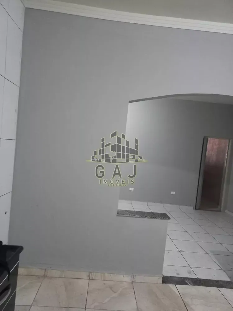 Casa, 1 quarto, 258 m² - Foto 3