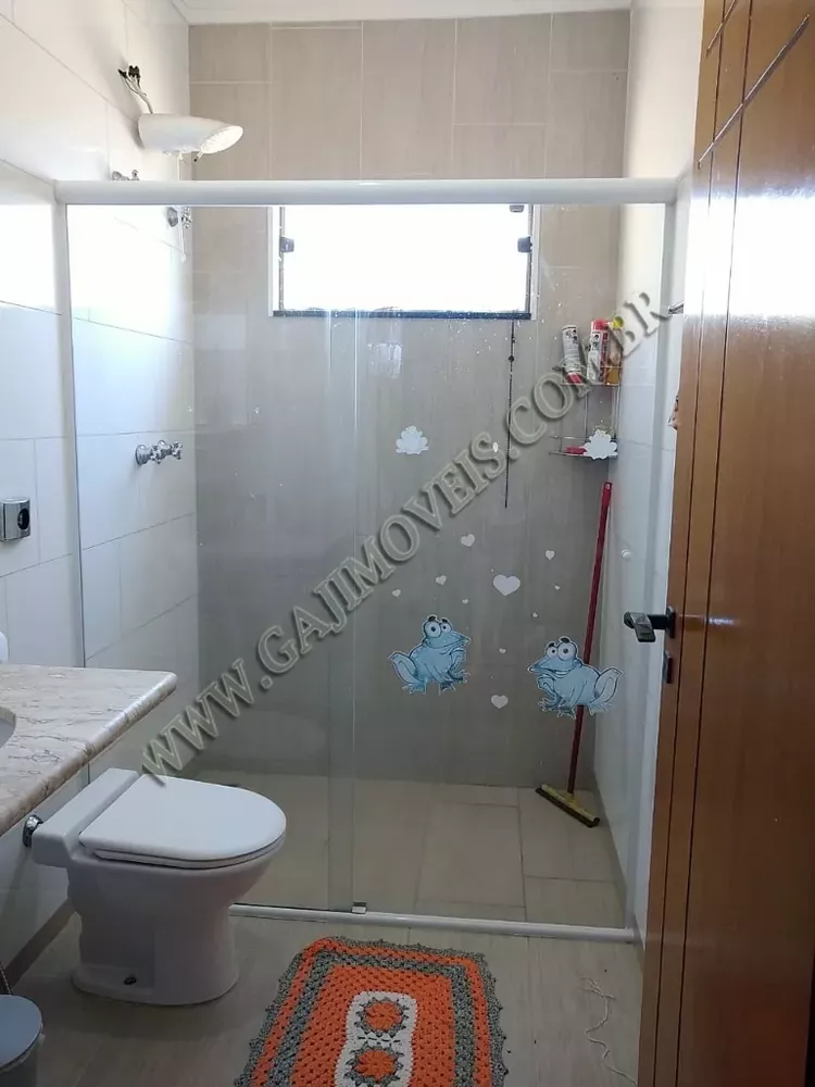 Casa à venda com 4 quartos, 300m² - Foto 4