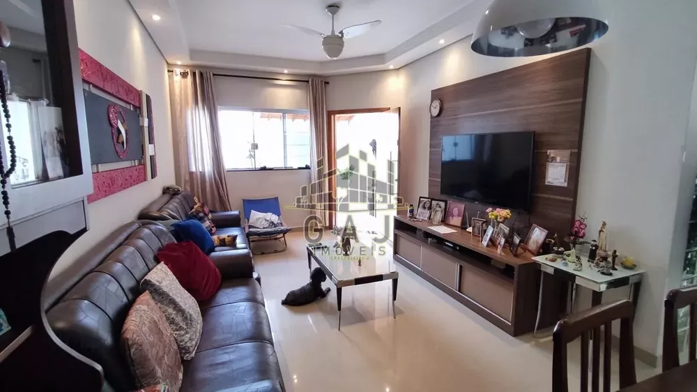 Casa, 3 quartos, 98 m² - Foto 1