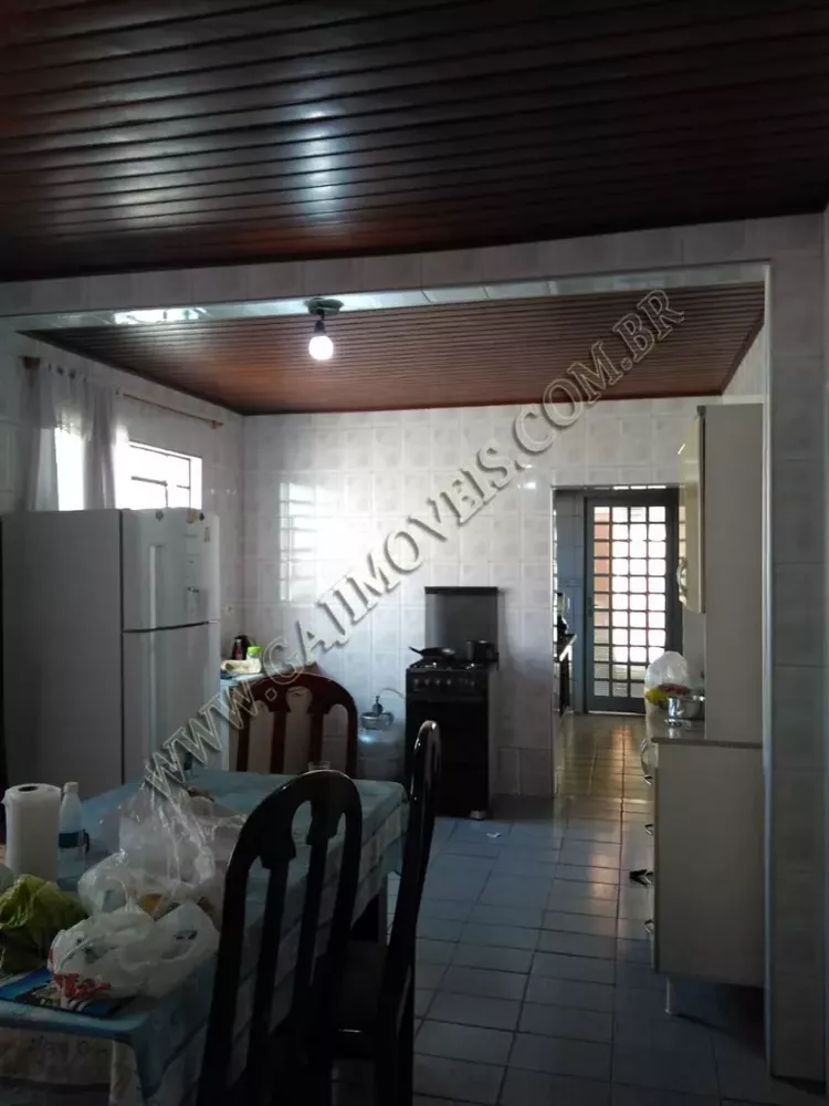 Casa, 4 quartos, 302 m² - Foto 1