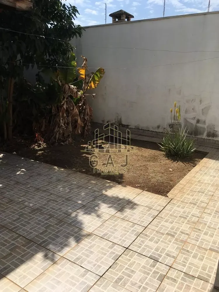 Casa, 3 quartos, 200 m² - Foto 13