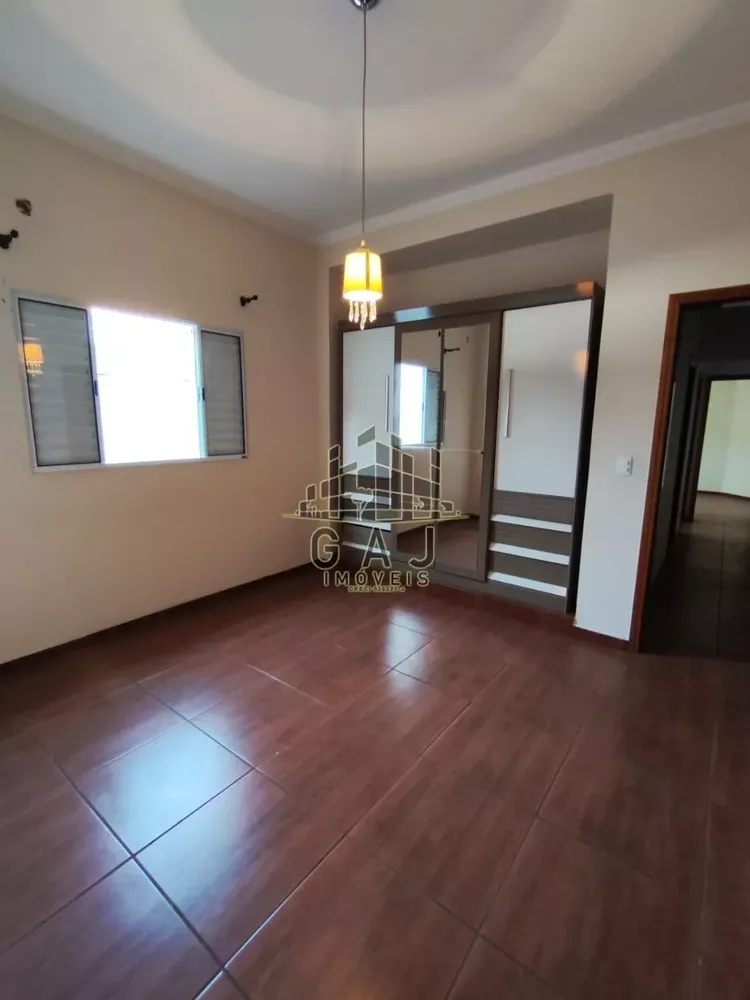 Casa, 3 quartos, 200 m² - Foto 1
