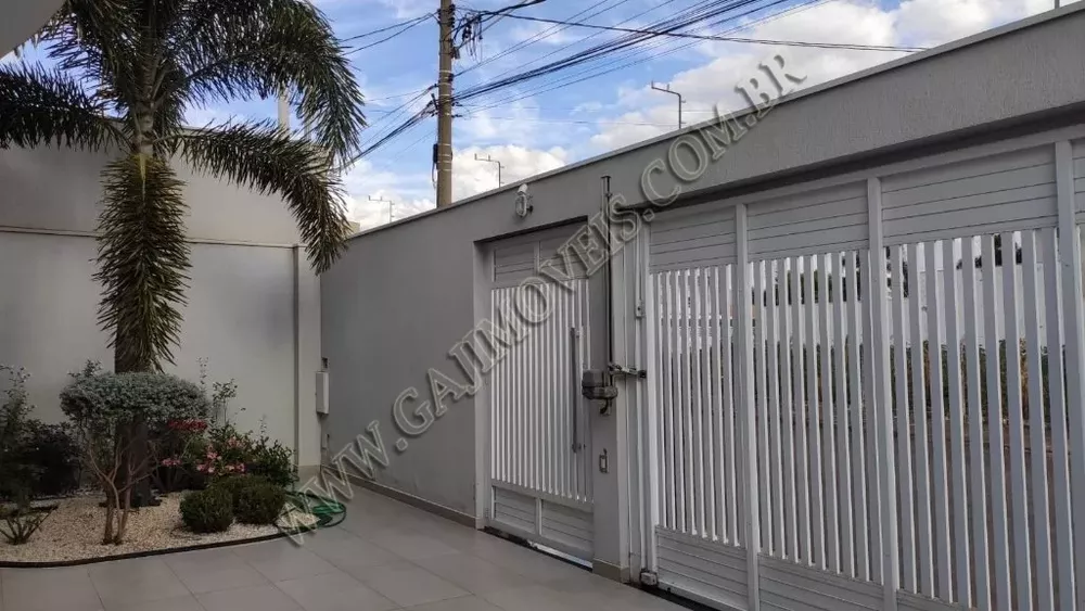 Casa à venda com 3 quartos, 270m² - Foto 4