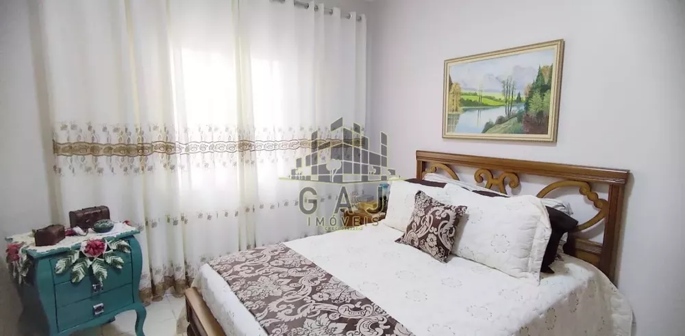 Casa, 3 quartos, 200 m² - Foto 2