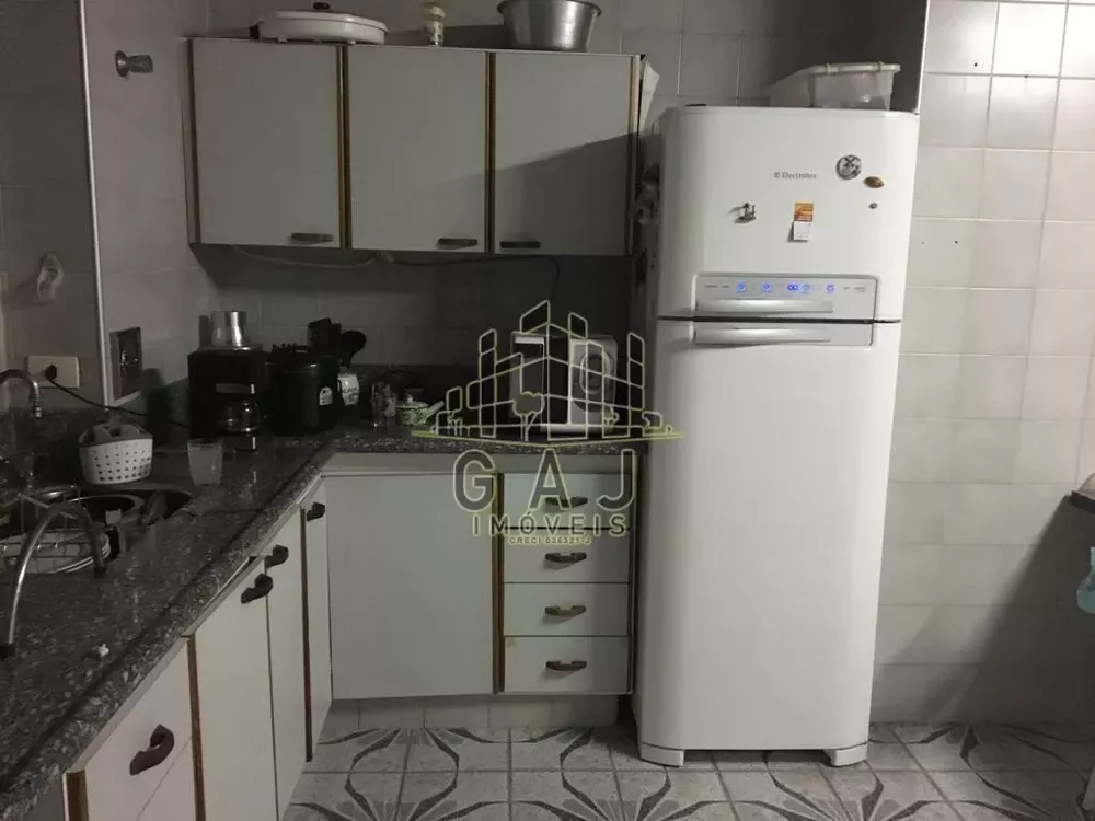 Apartamento à venda com 3 quartos, 190m² - Foto 5