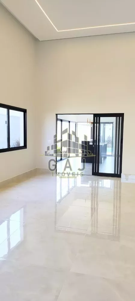 Casa de Condomínio à venda com 3 quartos, 207m² - Foto 3