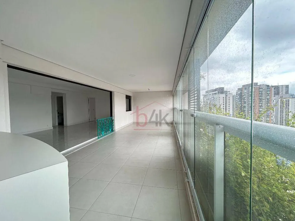 Apartamento, 3 quartos, 178 m² - Foto 2