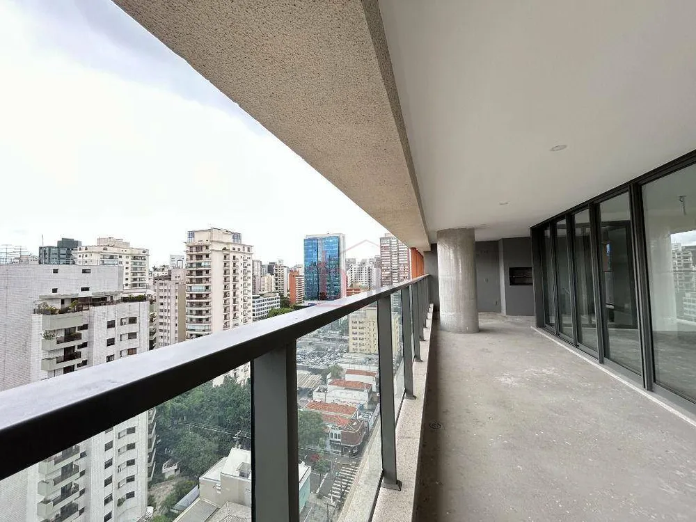 Apartamento, 4 quartos, 206 m² - Foto 1