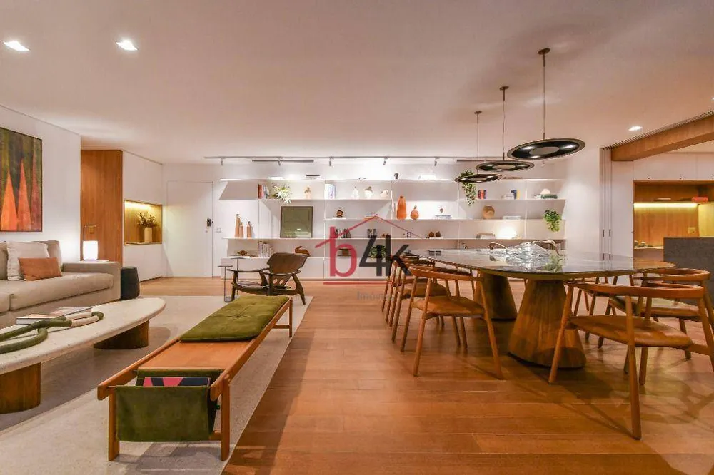Apartamento, 3 quartos, 225 m² - Foto 1