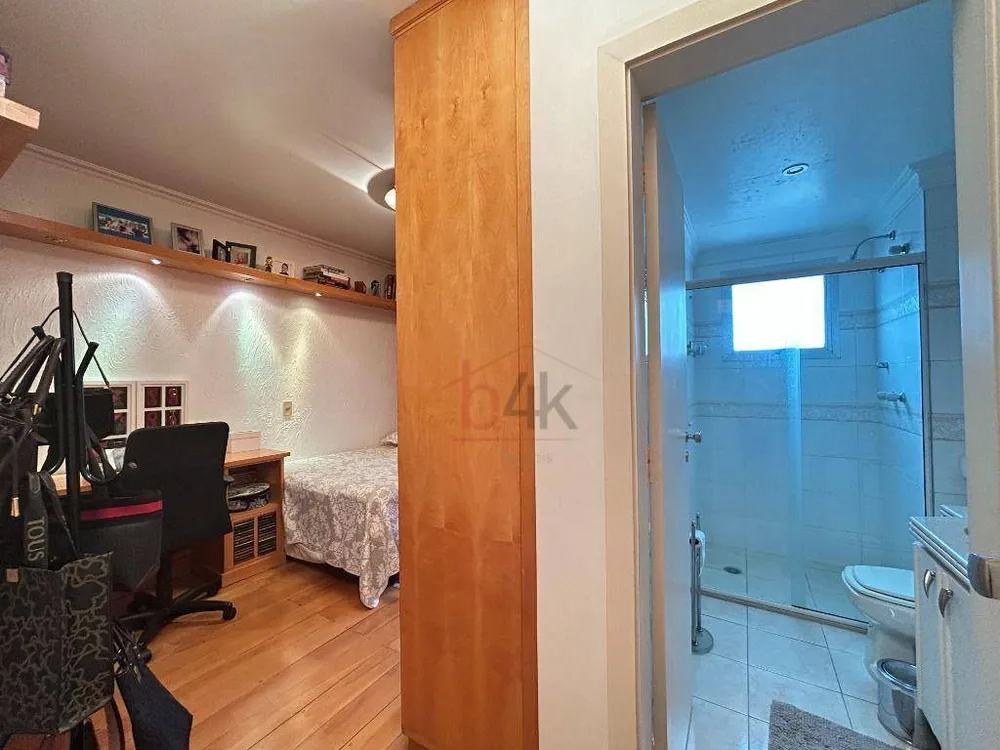 Apartamento, 3 quartos, 190 m² - Foto 2