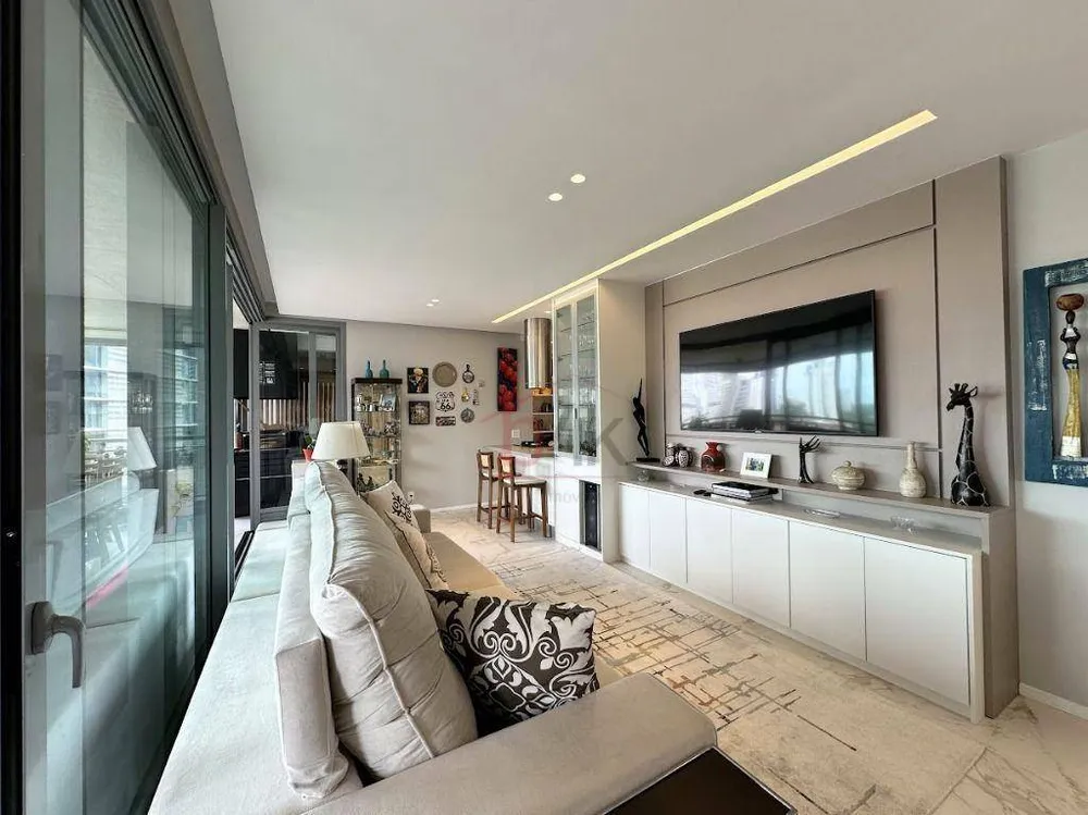 Apartamento, 3 quartos, 167 m² - Foto 1