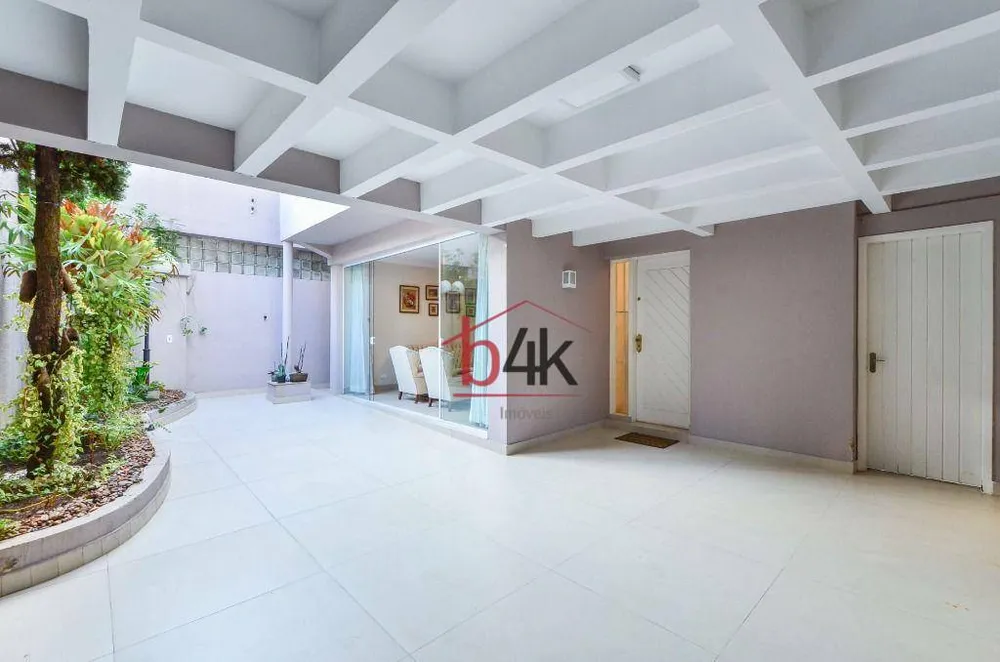 Casa, 3 quartos, 200 m² - Foto 1