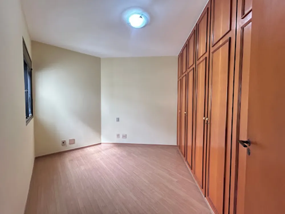 Apartamento, 3 quartos, 136 m² - Foto 2