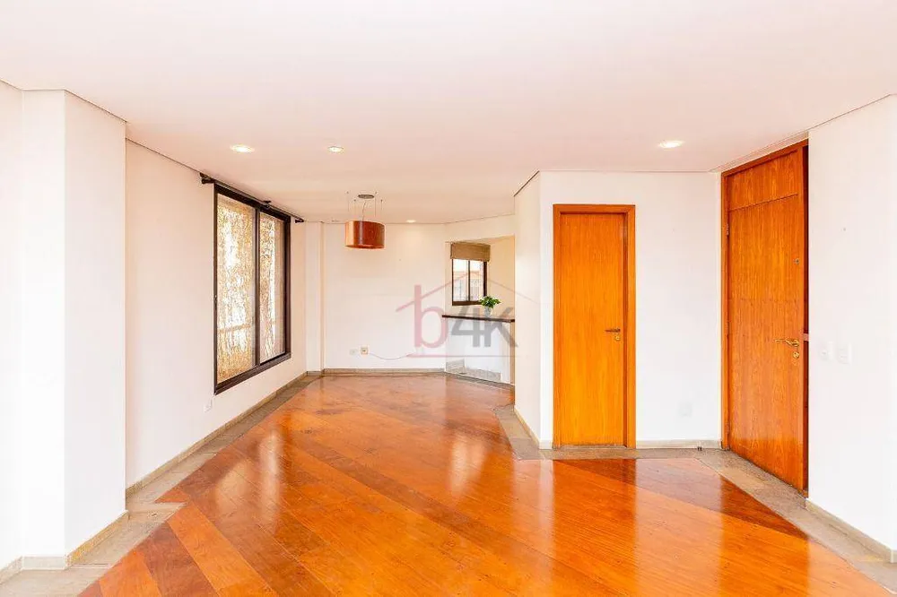 Apartamento, 4 quartos, 200 m² - Foto 1