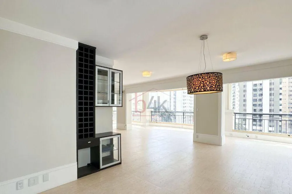Apartamento, 3 quartos, 198 m² - Foto 3